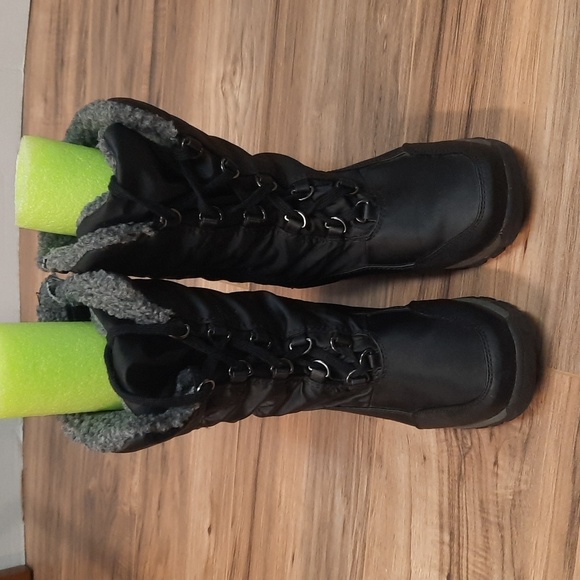 Totes Black Snow Boots Size 6 - Picture 1 of 5
